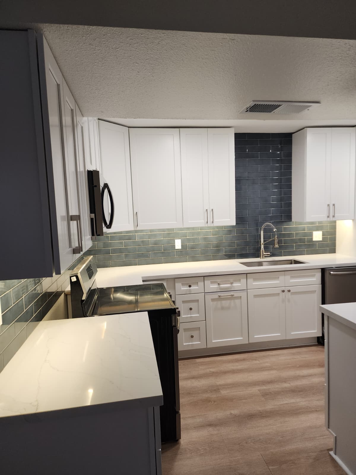 Mach Tile LLC installation photograph 1